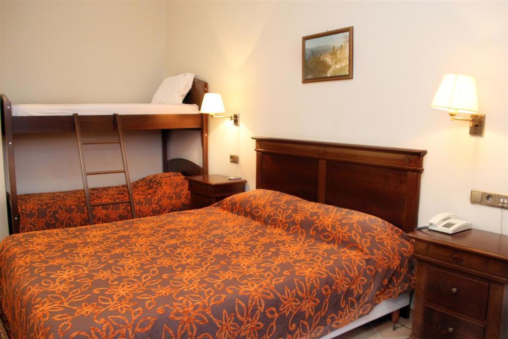 Mythos Hotel Елатохори Екстериор снимка