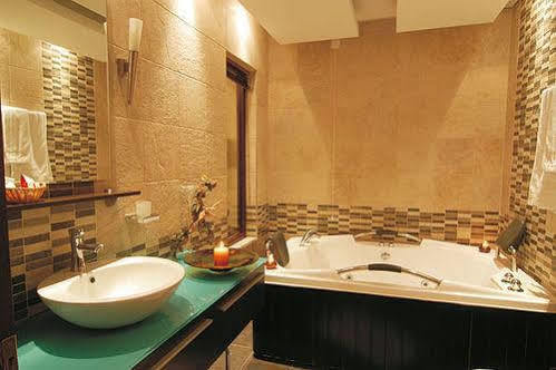 Mythos Hotel Елатохори Екстериор снимка